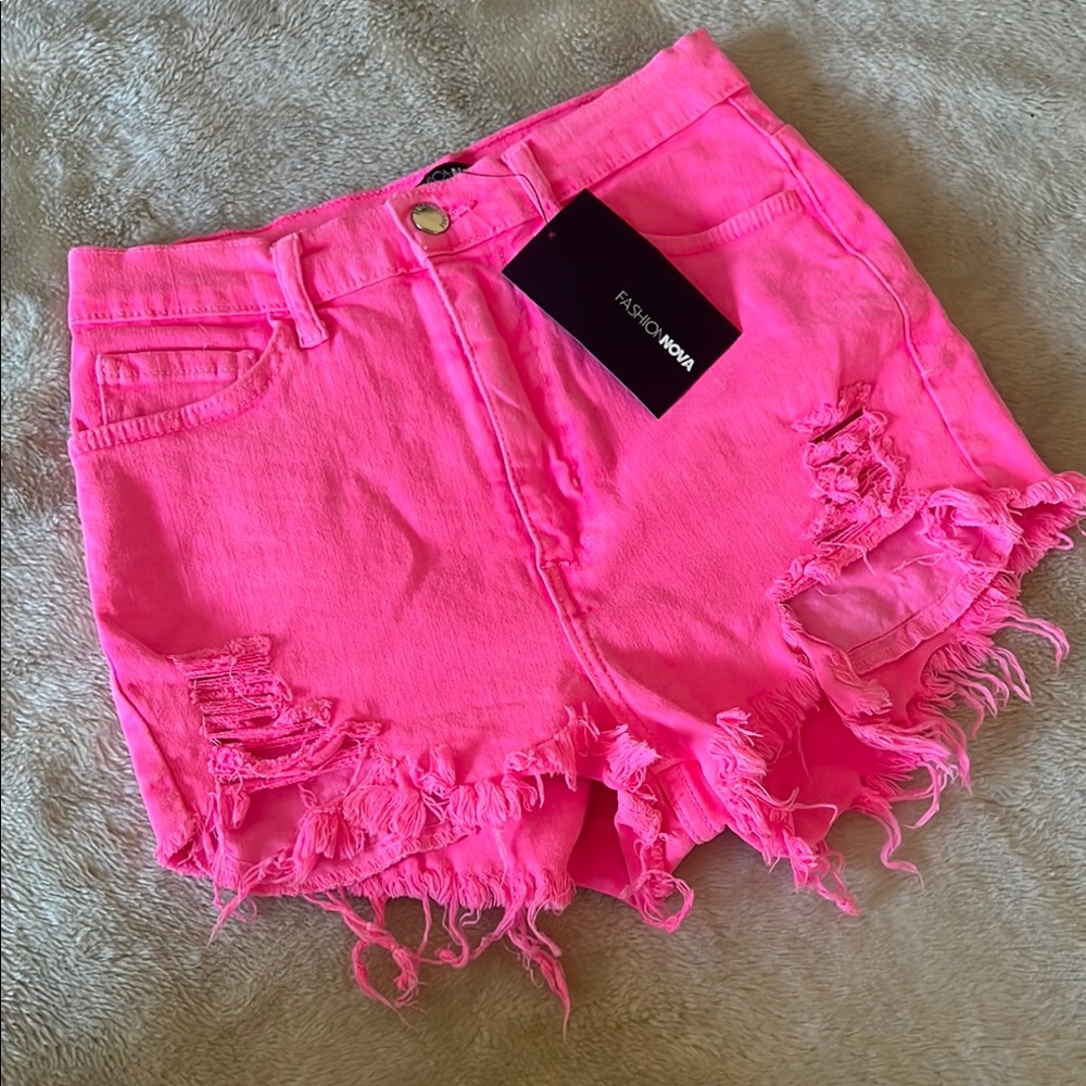 NWT Fashion Nova Women's Pink Distressed Shorts